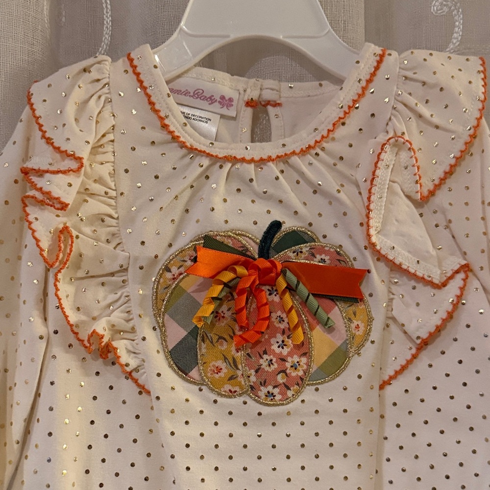 NWT!Bonnie Baby Cream and Gold Polka Dot Outfit with pumpkin in the center - Picture 5 of 7